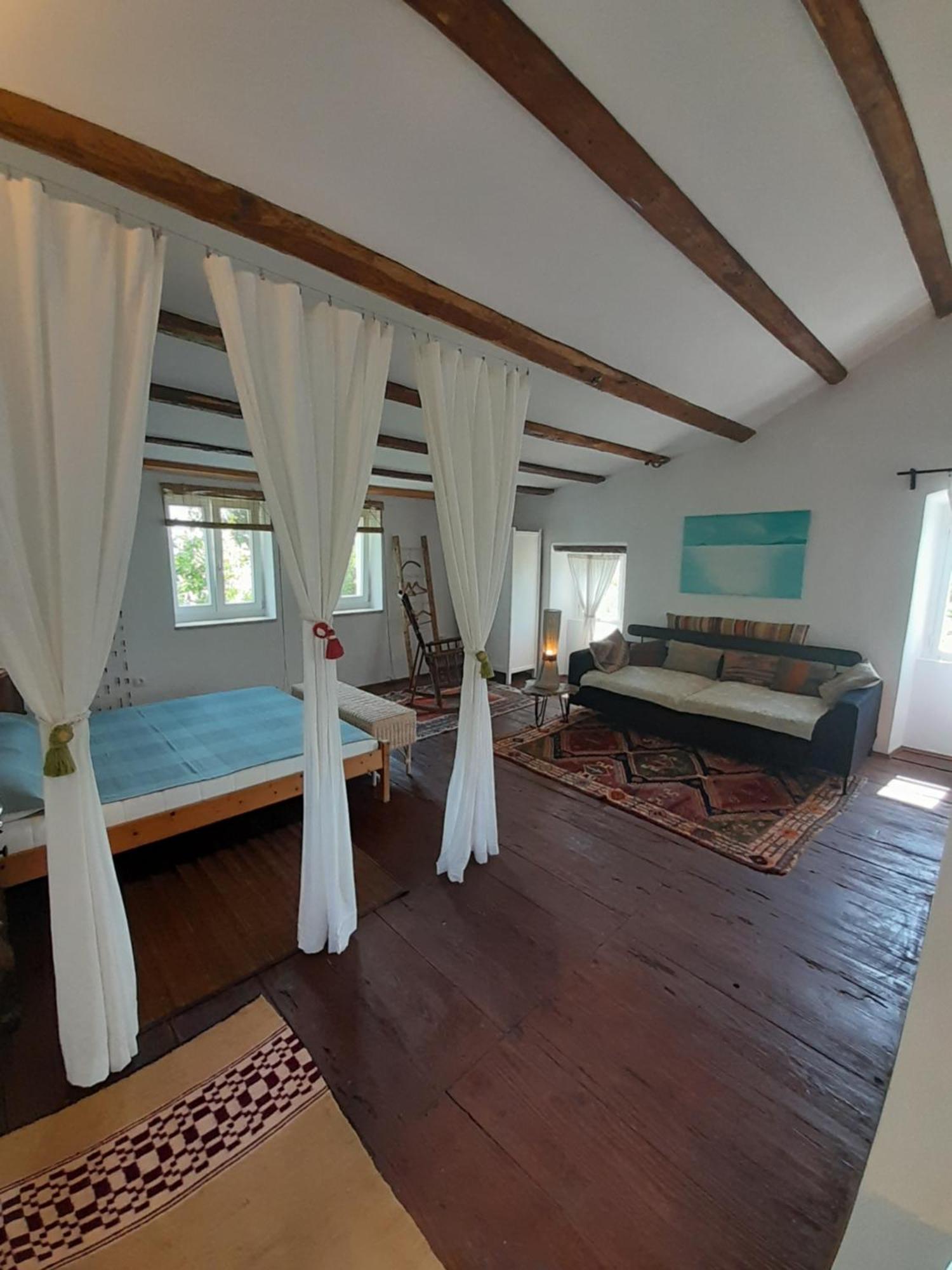 Casa Lin & Casa Blanca Hotel Nerezine Eksteriør billede